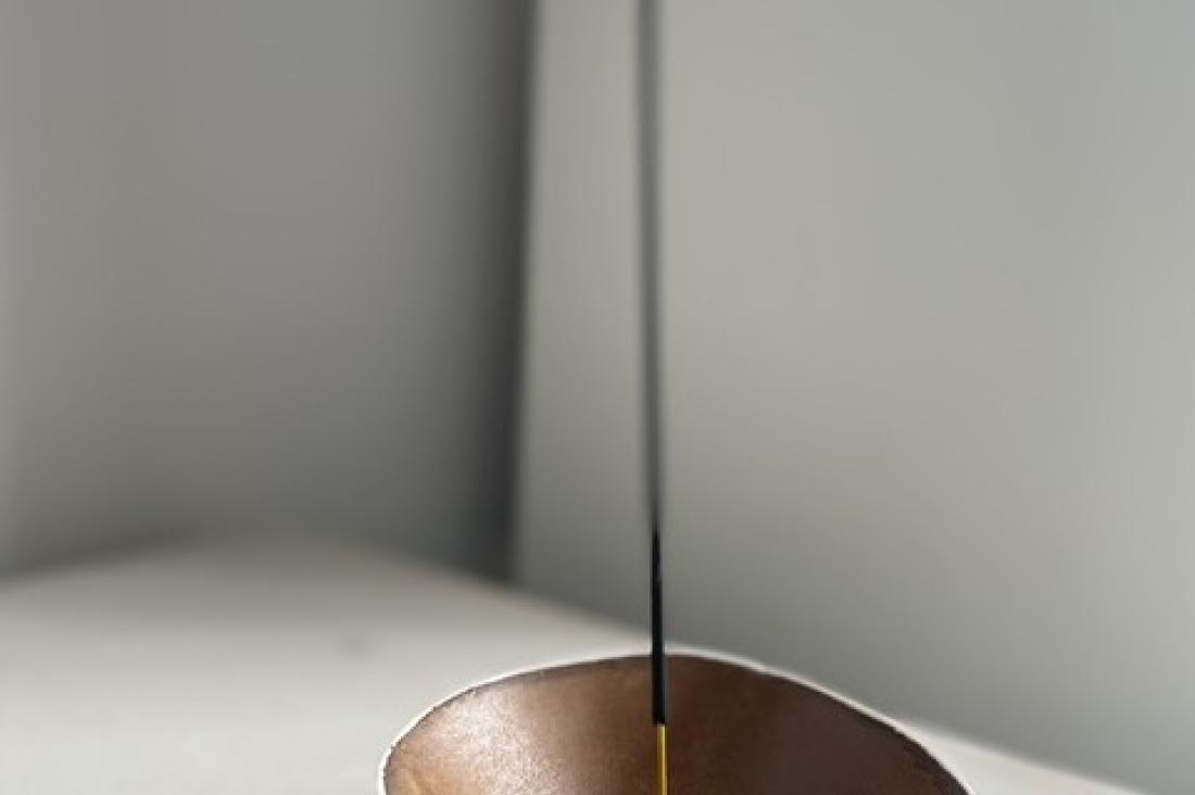 ceramic incense burner