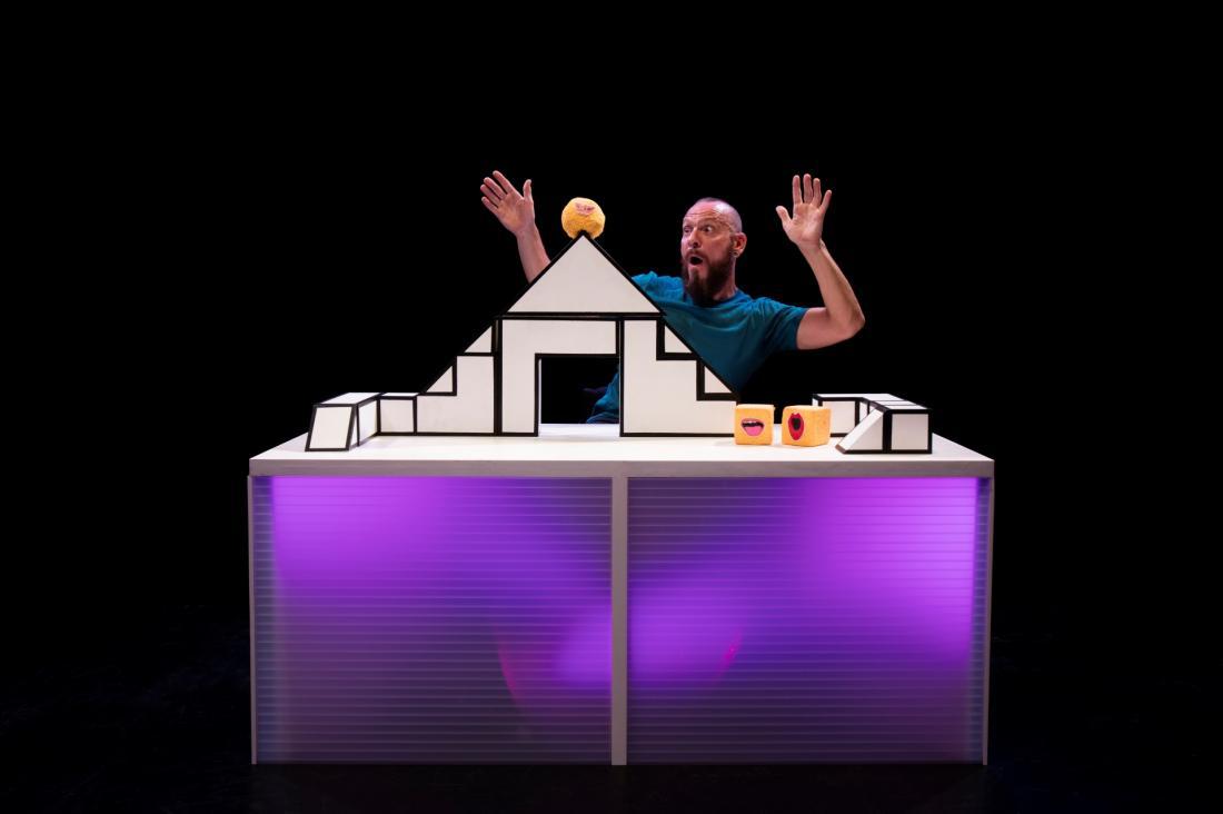 Feb Fest: Daryl & Co presents A Square World